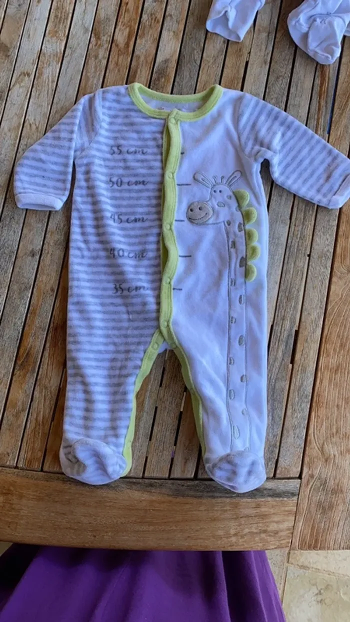 Lot de 4 pyjamas en velours - 3 mois - photo numéro 2