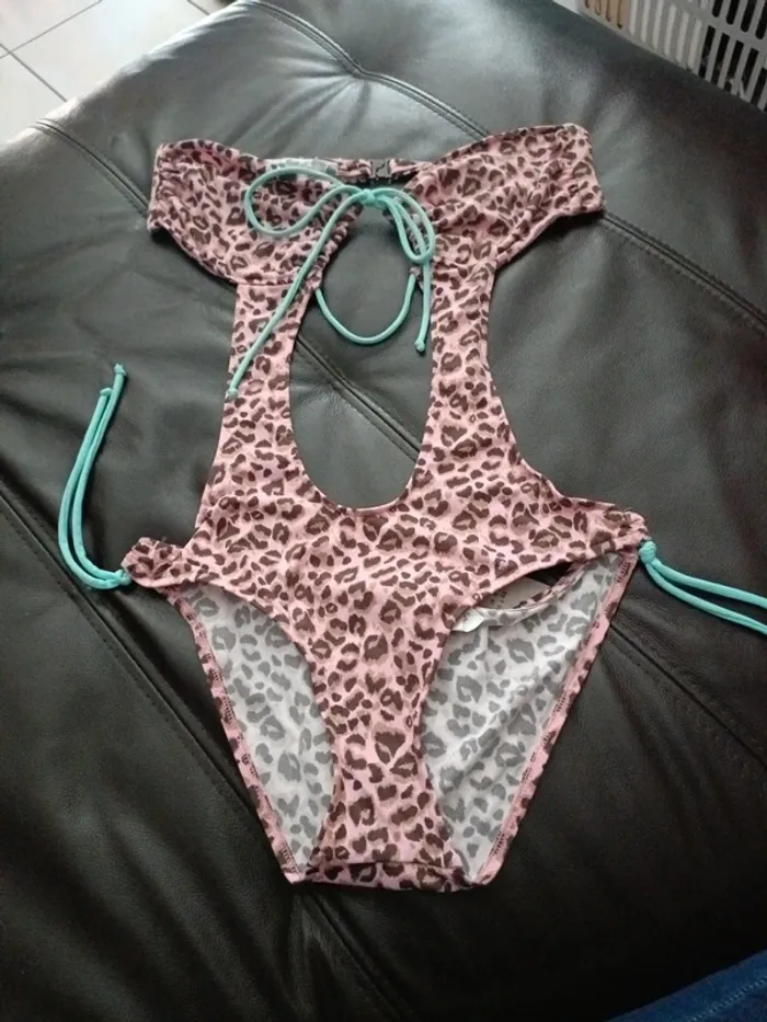 Maillot sexy léopard rose 38 in extenso