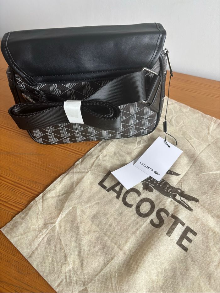 Sacoche Lacoste - photo numéro 6