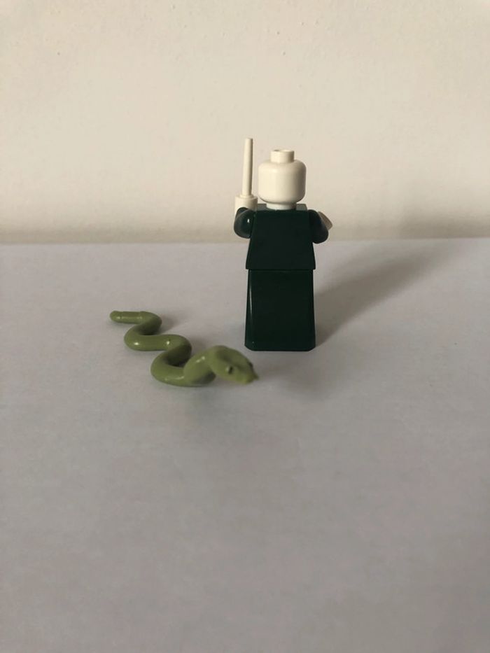 Figurine type lego Voldemort. Harry Potter - photo numéro 3