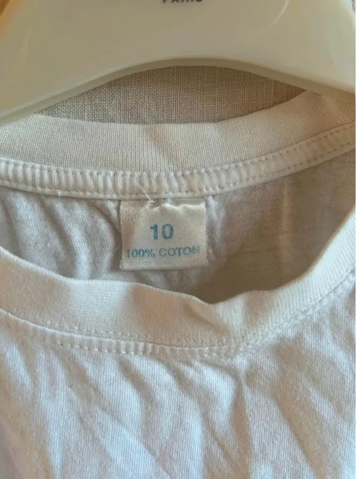 Tee  shirt comiques Le  porc j’adore  taille  10 ans  en  très  bon état - photo numéro 3