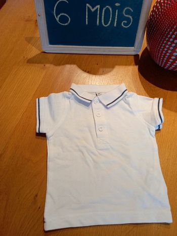 Polo taille 6 mois en très bon état