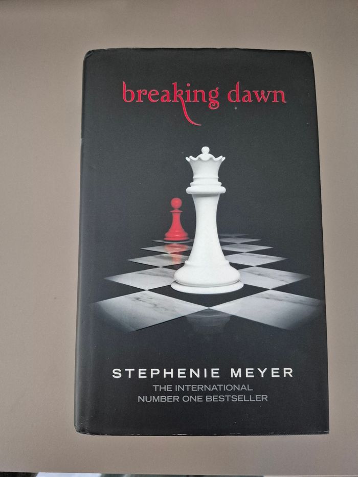 Breaking Dawn : Twilight Saga