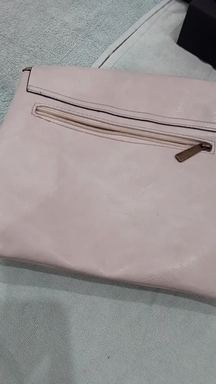 Sac bandoulière ecru très bon état - photo numéro 5