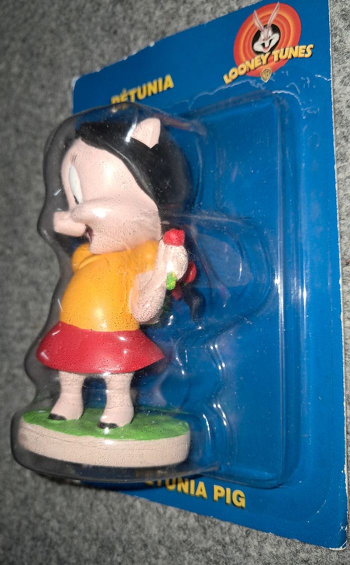 Figurine Looney Tunes Pétunia - photo numéro 3