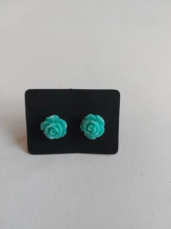 Jolie boucles d'oreilles fleurs