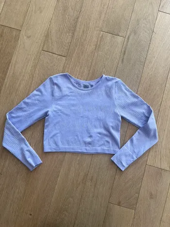 Croc top violet manche longue fille taille L Primark très bon état