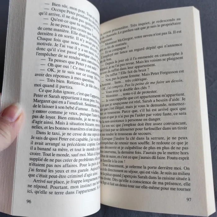 Livre de poche Frenchy is the new bad boy - photo numéro 5