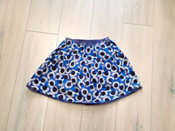 Jupe légère bleu réversible . Fille 10 ans. Marque Du pareil au même