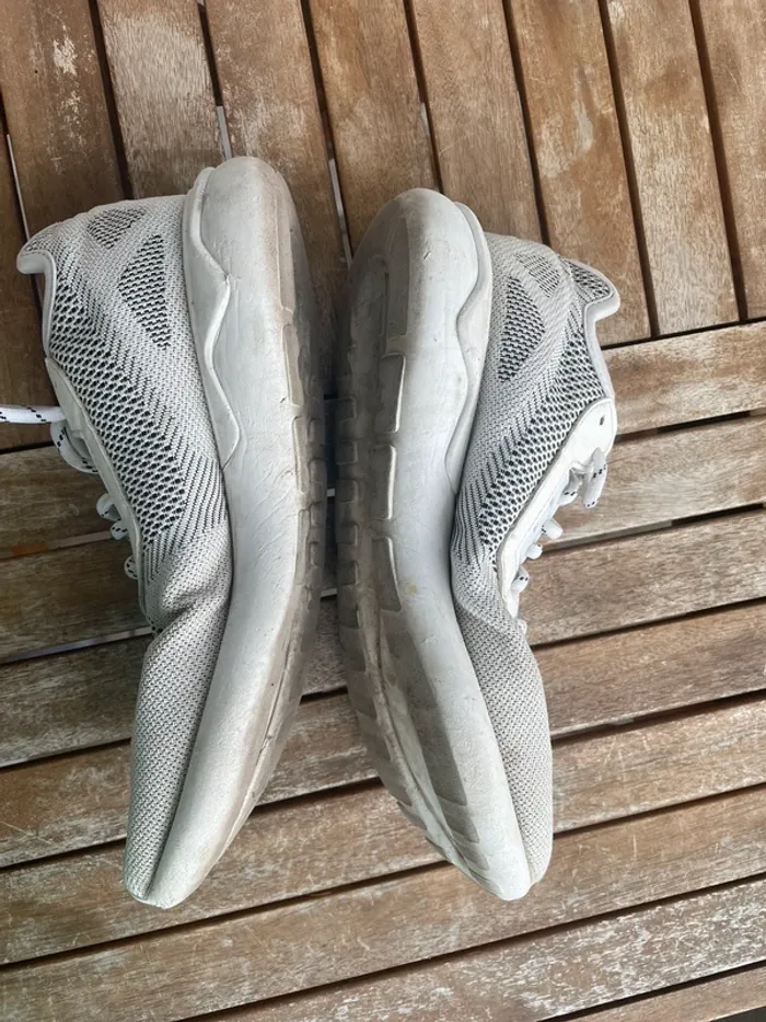 Baskets adidas taille 41 - photo numéro 2