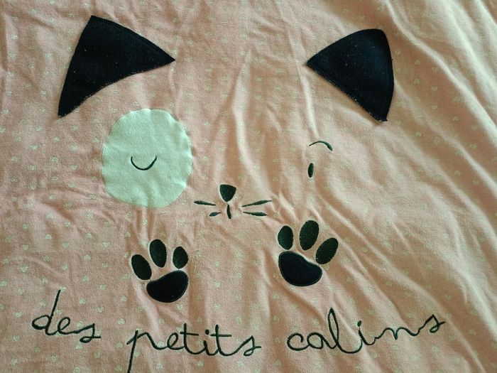 Lot Couette bébé fille ou tapis d'éveil ou dessus de lit et tour de lit motif chat - photo numéro 3