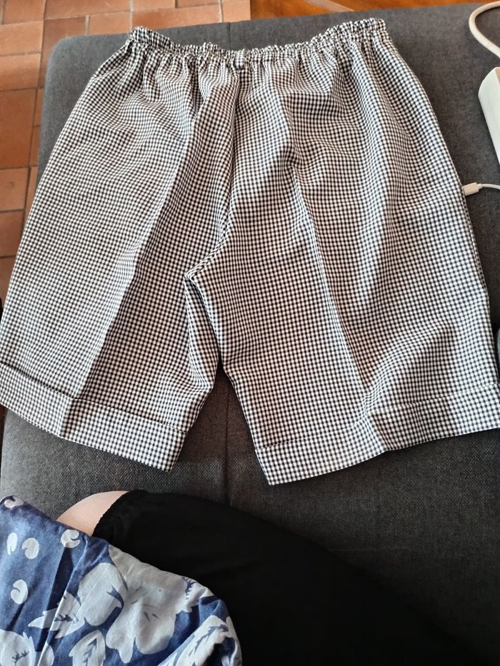 Short gris motif vichy taille 38/40 (taille 2) - photo numéro 2