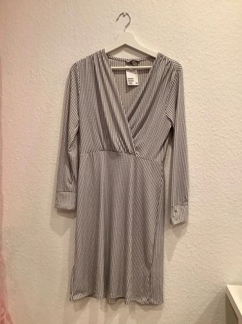 Robe élégante noir et blanche