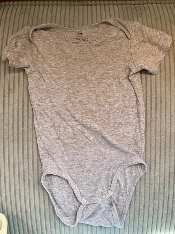 Lot 3 bodies 24 mois manches courtes - photo numéro 7