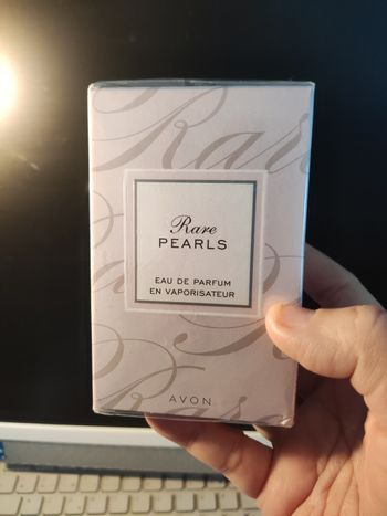 Eau de parfum "Rare Pearl" (Avon)
