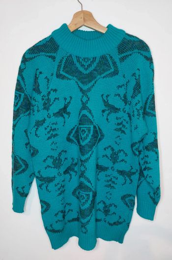 Pull bleu vintage manches longues à motifs