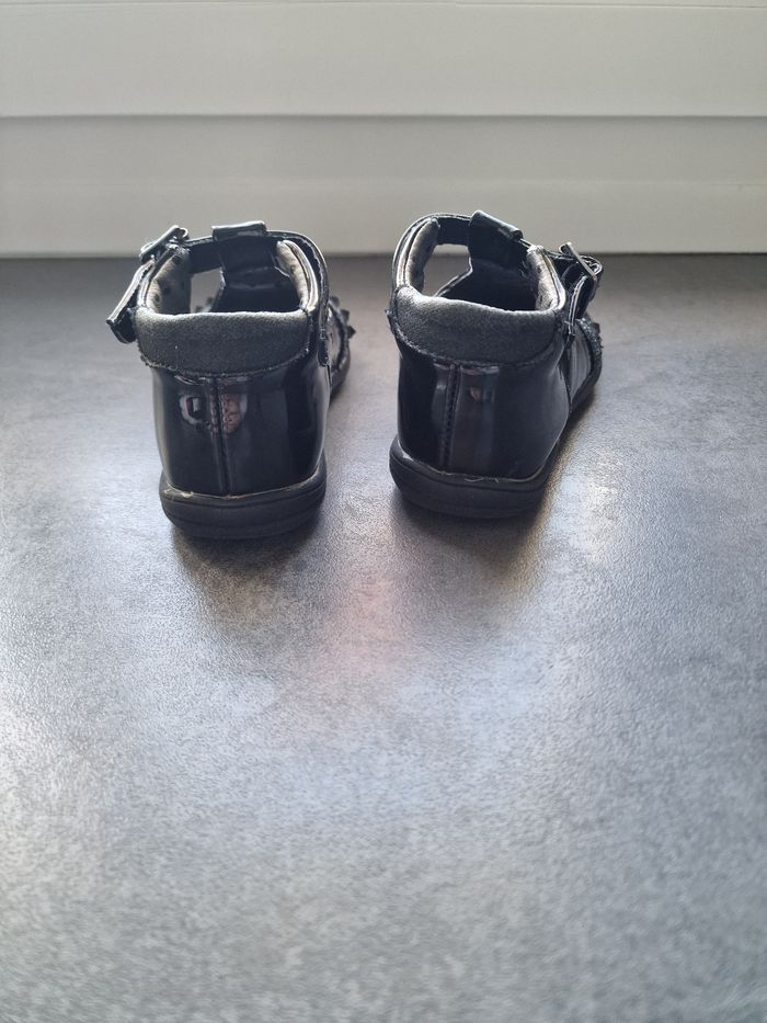 Chaussure T24 - photo numéro 4