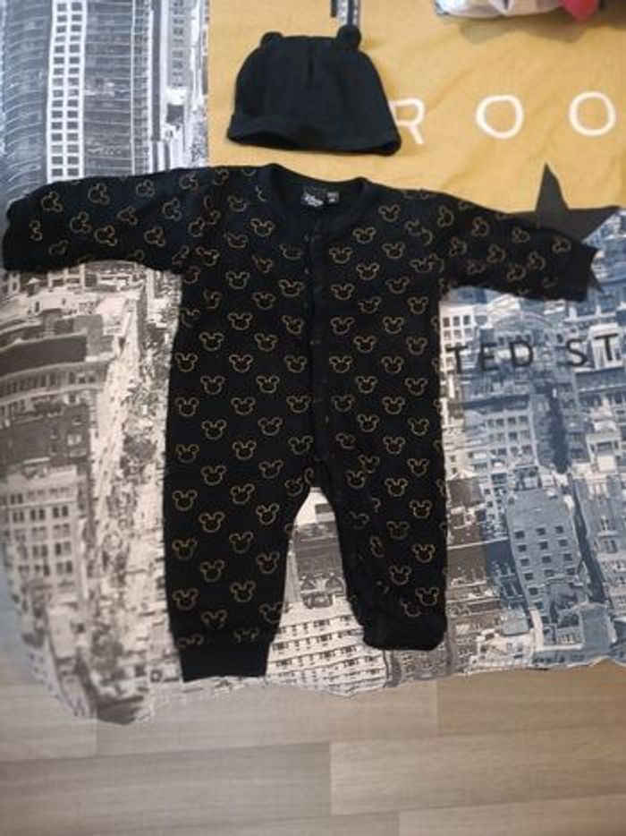 Lot 6 mois Mickey - photo numéro 4