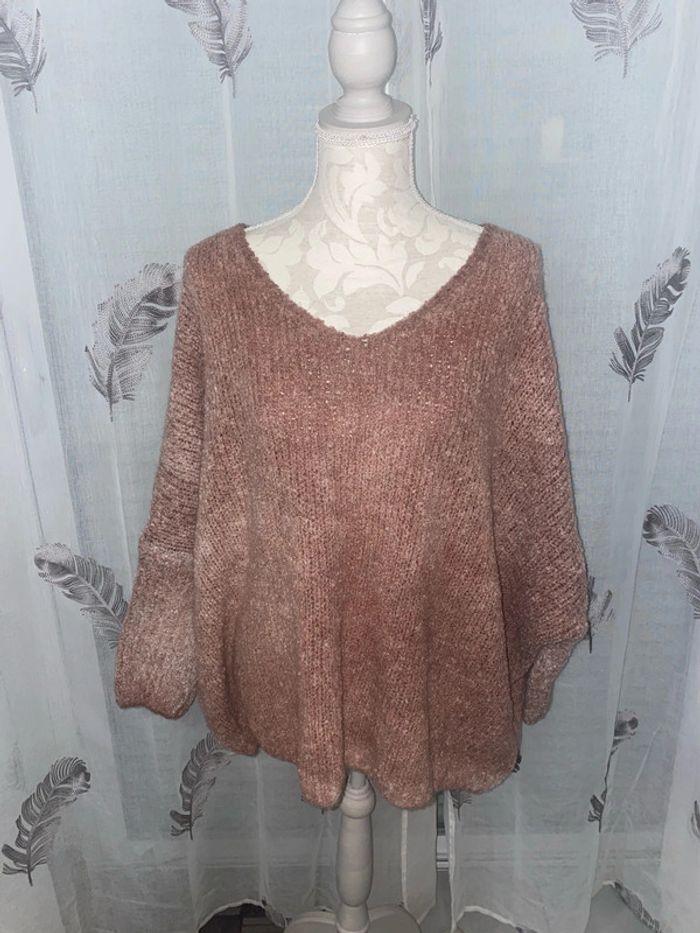 Joli pull manches chauves souris