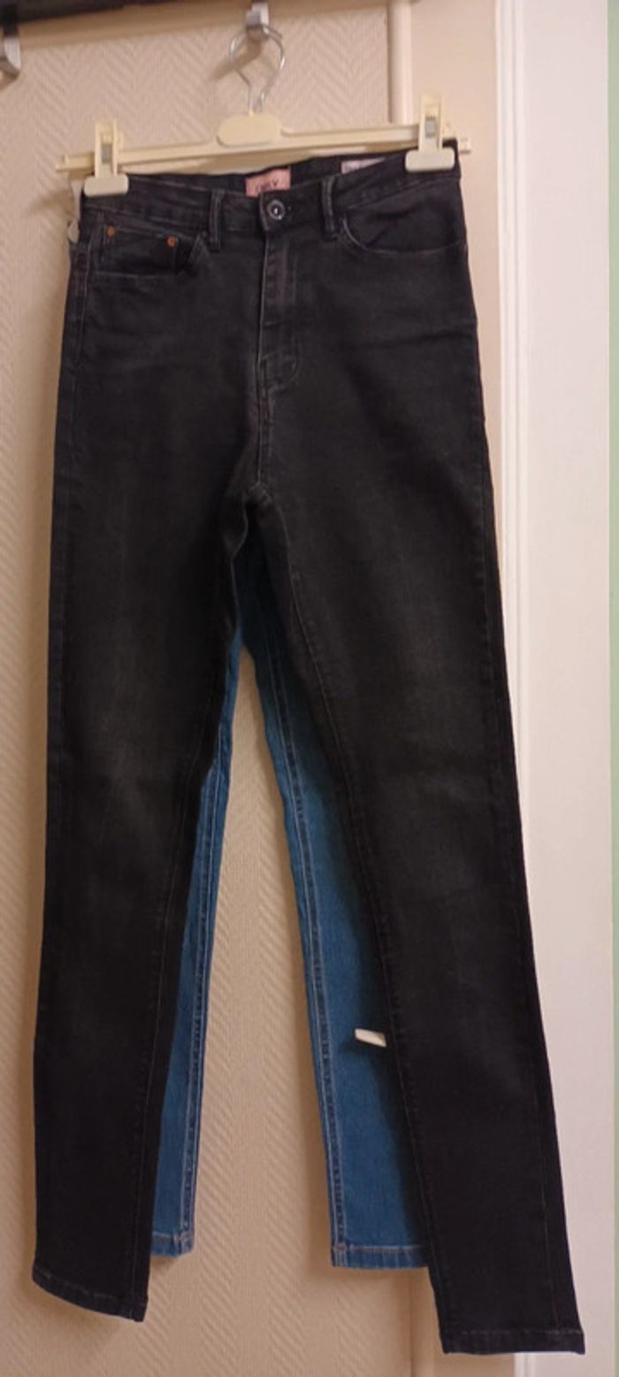Lot de 2 skinny taille haute. Taille 34. 5€ le lot - photo numéro 3