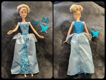 Poupée style barbie avec accessoires en bonne état