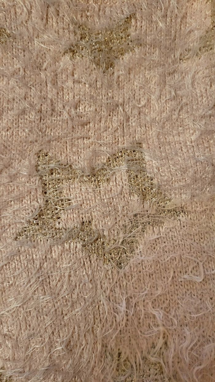 Pull Poilu Rose avec étoiles dorées 3 ans - photo numéro 2