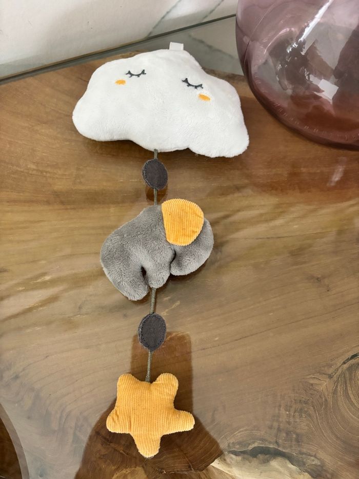 Jouet suspendu bébé - photo numéro 2