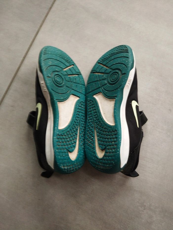 Baskets Nike omni multi court 34 - photo numéro 6