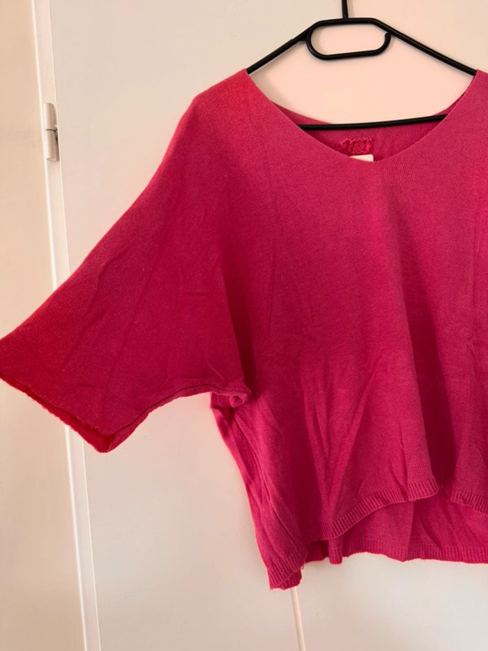 Pull léger rose col V - photo numéro 3