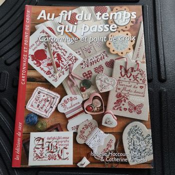 Cartonnage et point de croix
