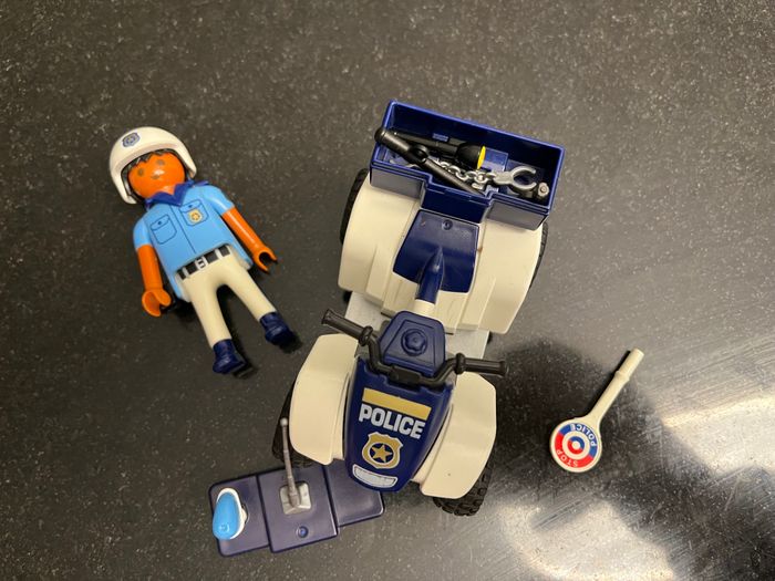 Playmobil Police – Quad de patrouille + policier & accessoires - photo numéro 6