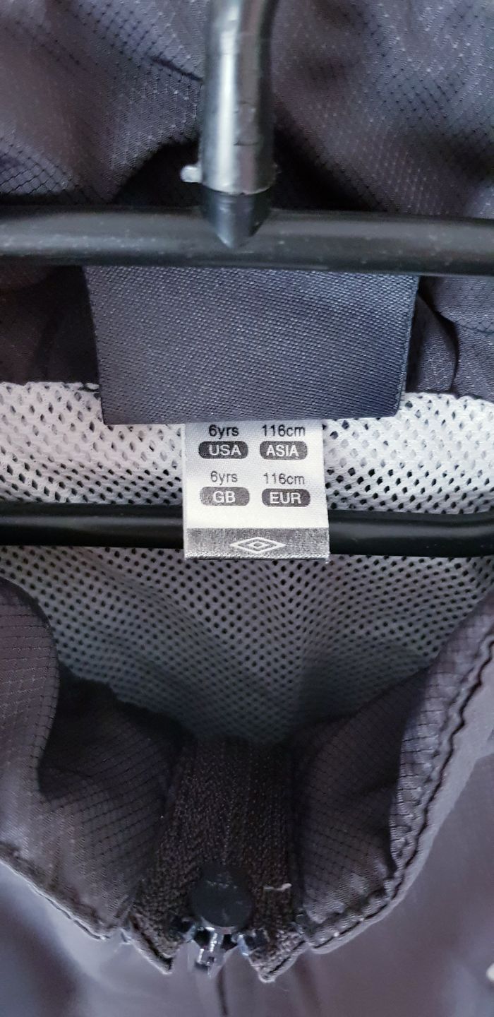 đ Veste de survĂȘtement - Umbro - 6 ans đ - photo numĂ©ro 4