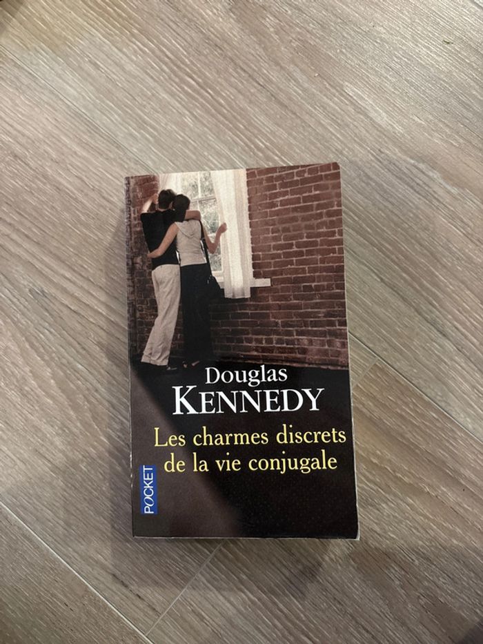 Livre les charmes discrets de la vie conjugale