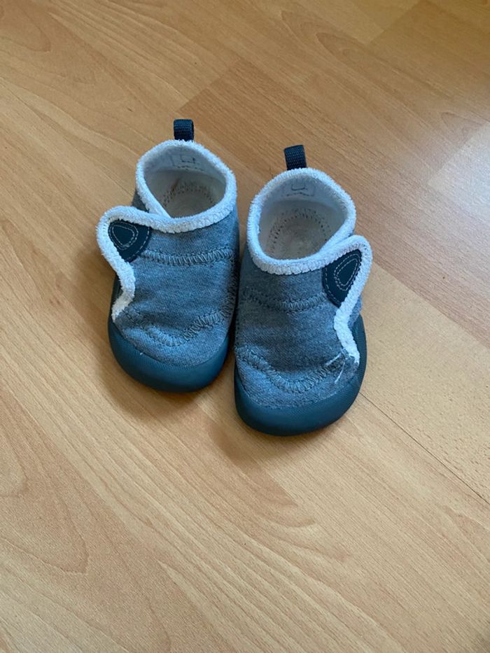 Chaussons de gym gris Taille 23