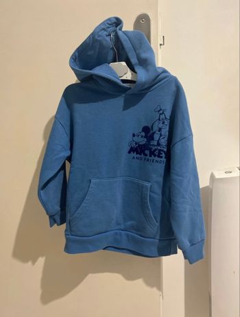 Sweat à capuche Mickey primark taille 4/5ans