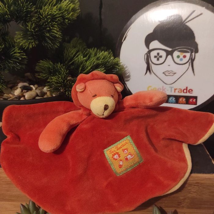 Doudou Moulin Roty Lion Éléphant Réversible Les Loustics Orange #geektradedoudou