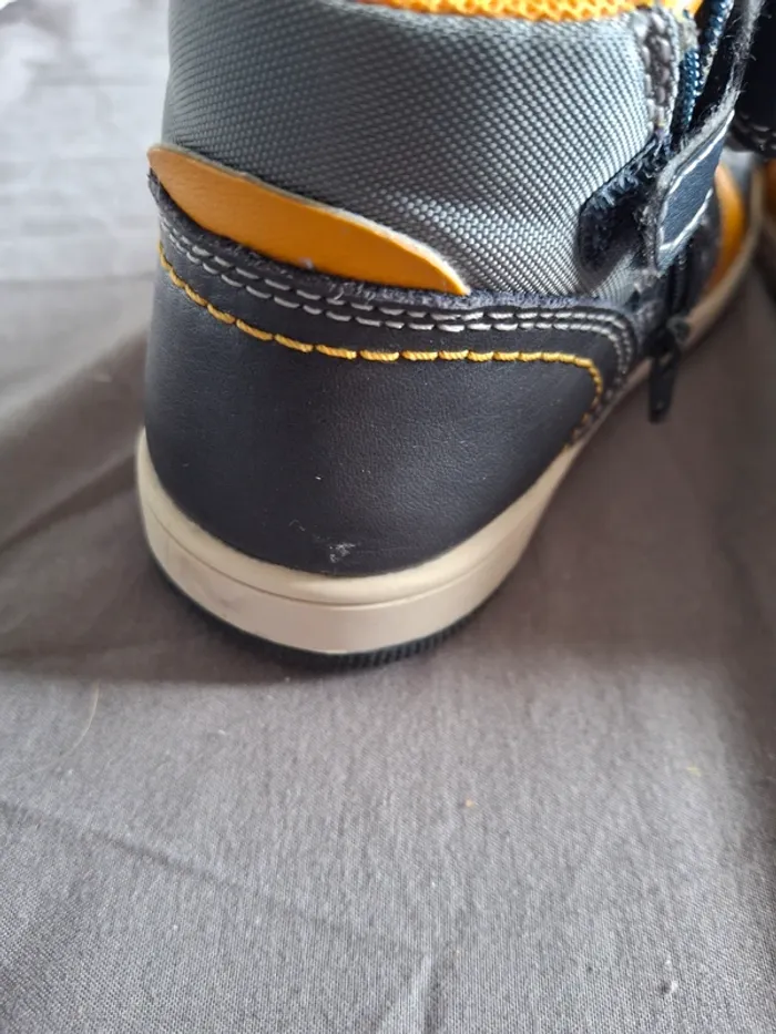 Chaussures montantes Geox taille 25 - photo numéro 3