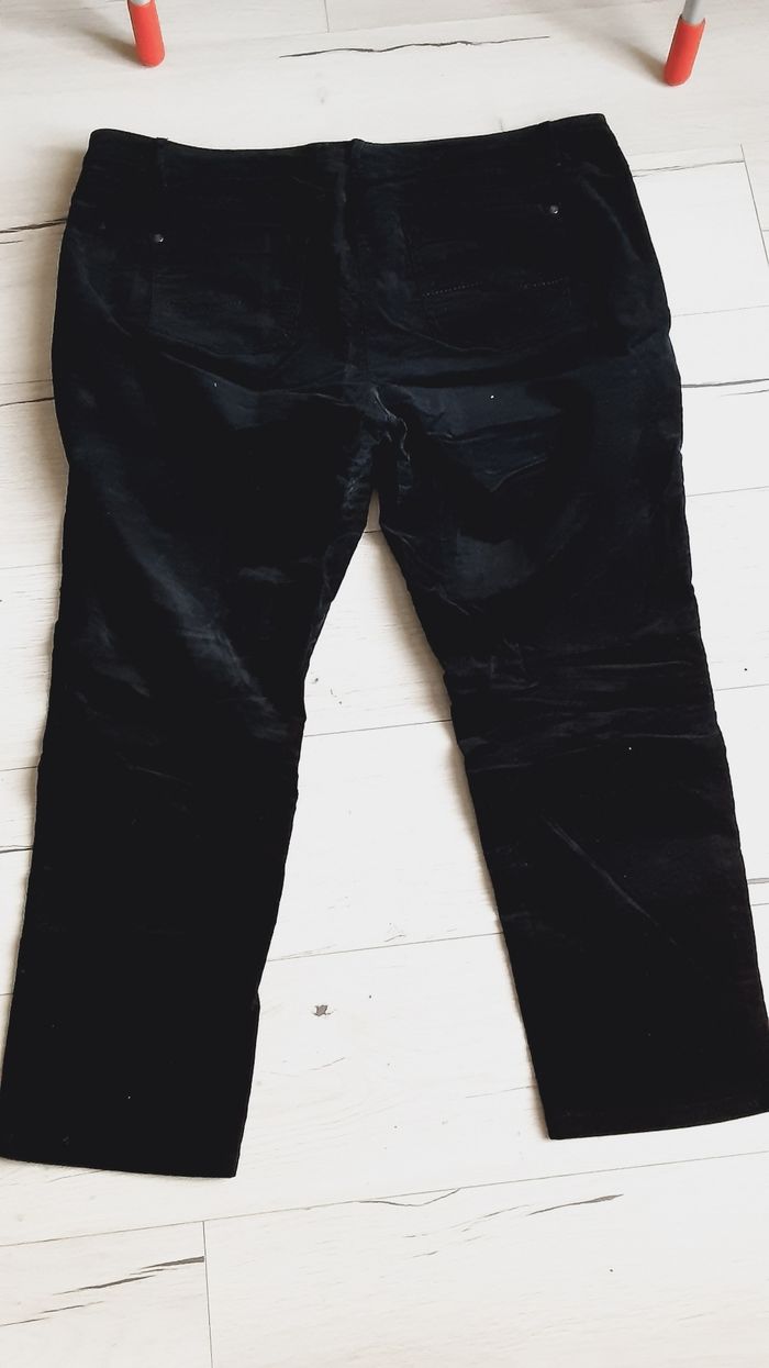 Vêtement femme pantalon velours côtelé noir C&A taille 50 5XL - photo numéro 3