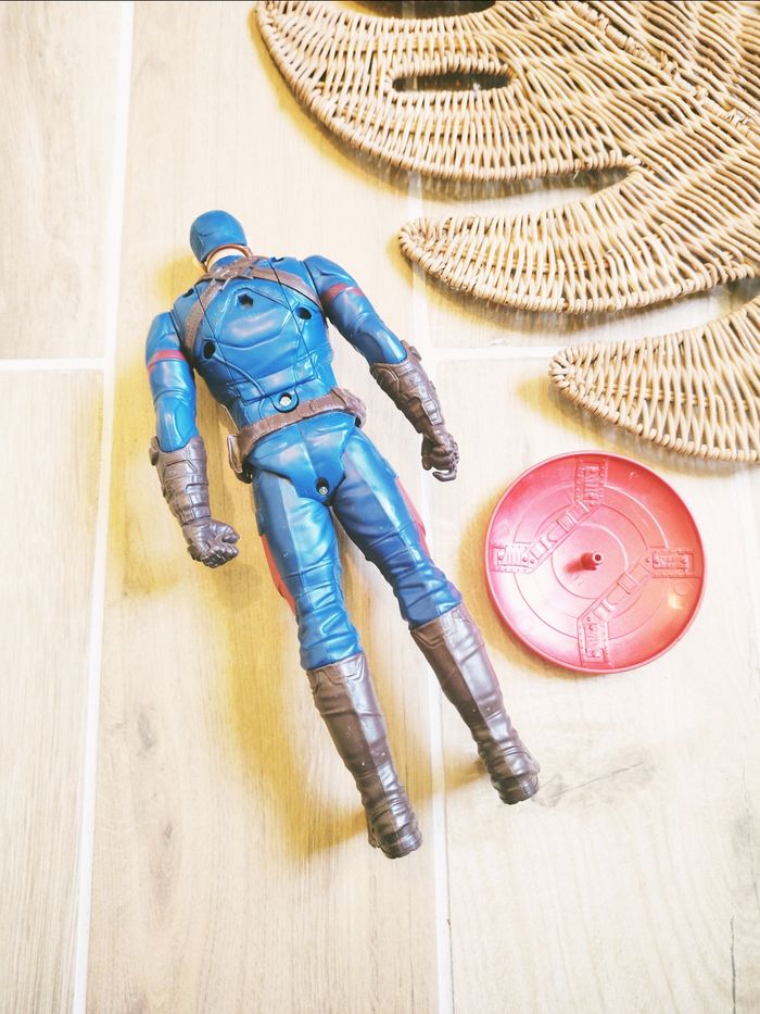 💫Captain america grande figurine électronique sonore de 30 cm Avengers Marvel Hasbro - photo numéro 2