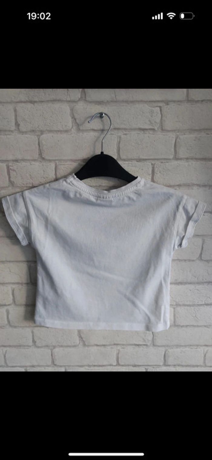 Tee-shirt court Mickey Mouse Disney taille 6 ans - photo numéro 2