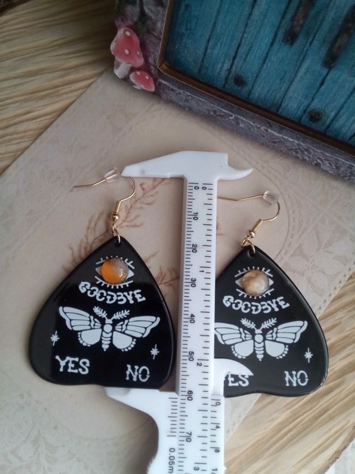 Boucles d'oreilles ouija et pierres d'agate - photo numéro 3