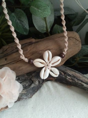 Collier ou bracelet double bohème fleur en coquillages