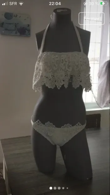 Superbe maillot de bain broderie en 38/40 neuf