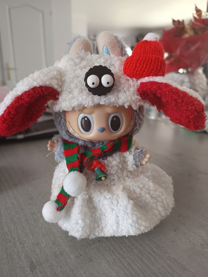 Tenue noël pour labubu - photo numéro 2