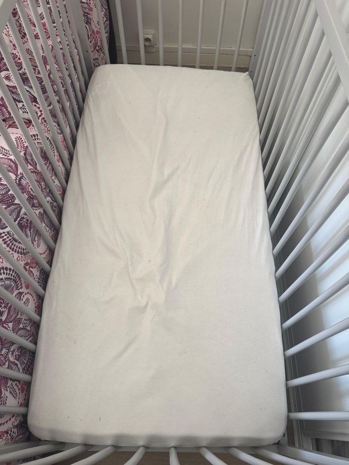 Lit bébé + matelas