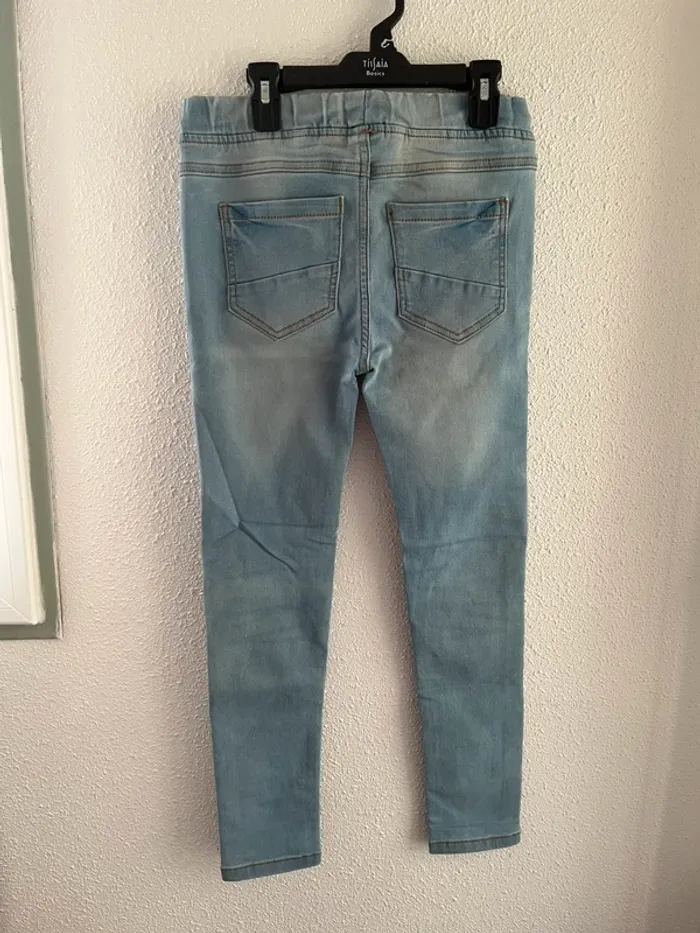 Jean taille  9/10 ans💫 - photo numéro 3