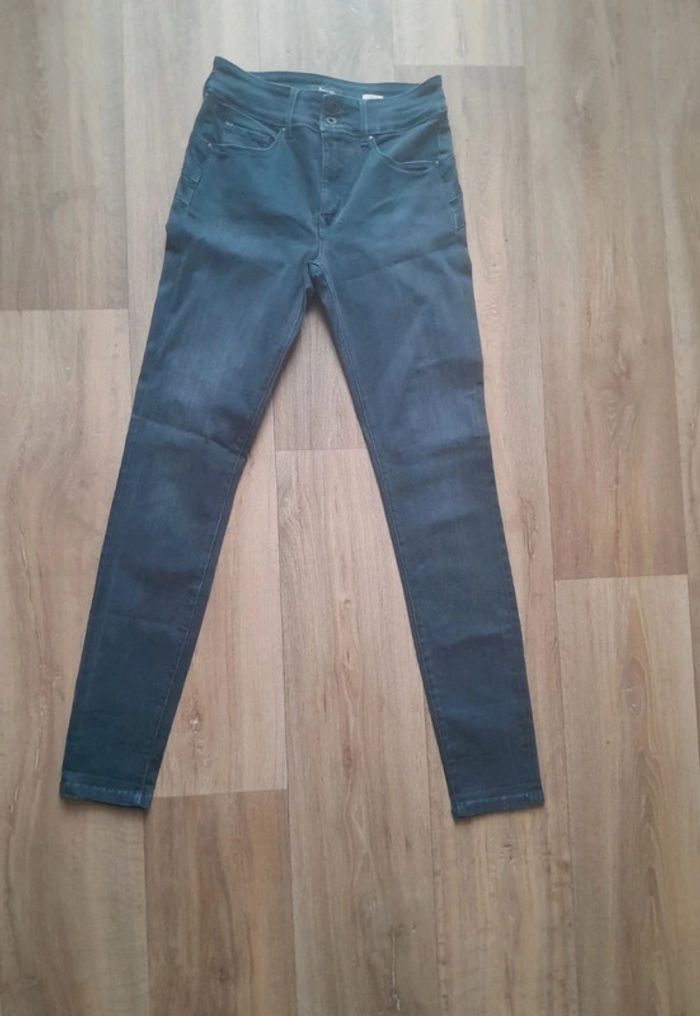 Jean brut taille haute taille W31 Salsa push in secret 🌹 - photo numéro 3