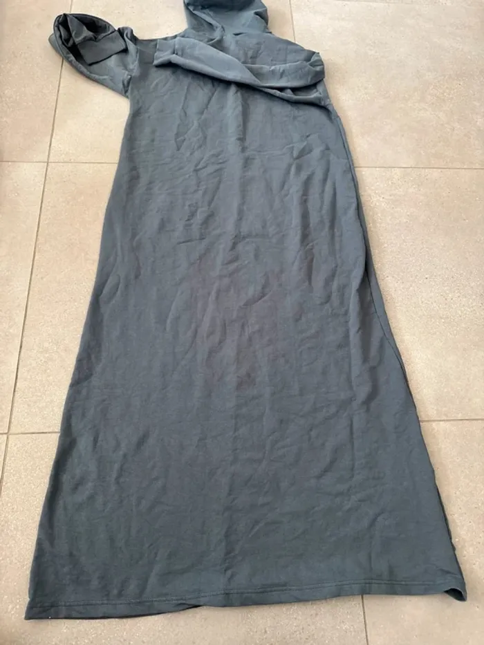 Longue robe avec capuche bleu Refka, taille L, très bon état - photo numéro 4