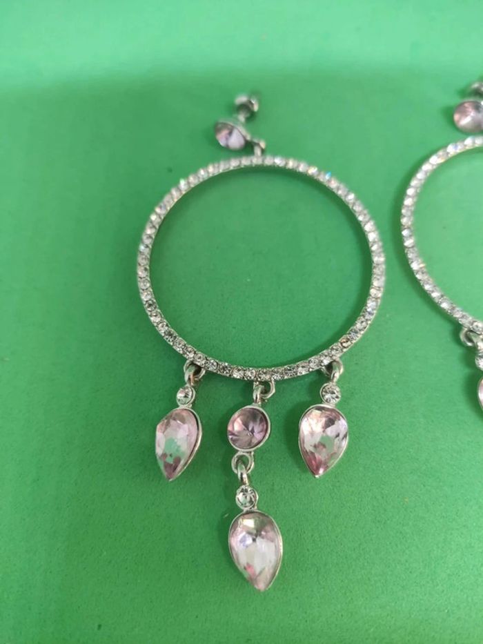 Boucles d'oreille strass et perle - photo numéro 3