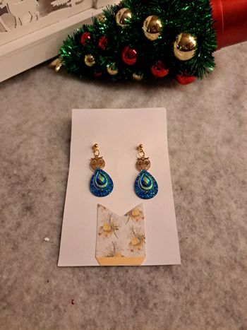 Boucles d'oreilles pendante bleu et doré